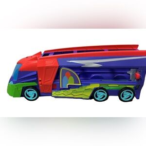 PJ Masks 2-in-1 Transforming Mobile HQ Truck With Sound Red And Blue Toy Truck